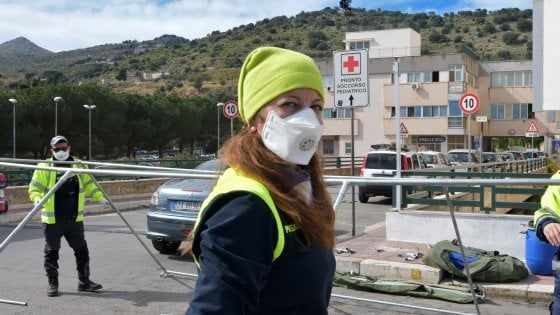 Coronavirus, in Sicilia quattro casi: "Nessun focolaio autonomo". Riaperte le scuole 