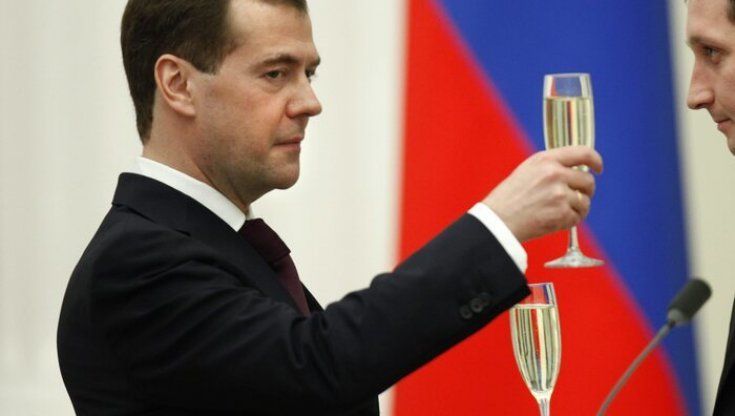 Chianti Classico per Dmitry Medvedev: vino italiano all'amico di Putin, nonostante le sanzioni