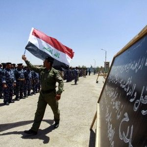 Iraq, il governo chiede raid aerei agli Usa. Le compagnie petrolifere evacuano personale<strong><br /></strong>