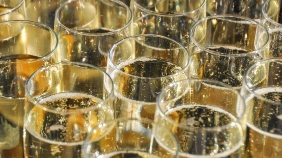 Il Moscato continua a piacerci, ma ora proviamo a bere anche l'Asti secco 
