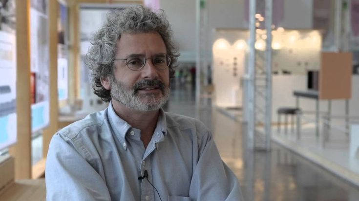 Tutti pazzi per i Makers. Neil Gershenfeld: "La libertà del web rivive nel mondo reale"   