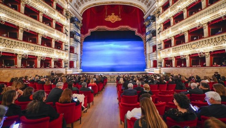 Il San Carlo per Ischia, galà con dolci e balletto: subito raccolti 40mila euro