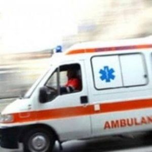 Siracusa, auto travolta da treno. Muore una donna 
