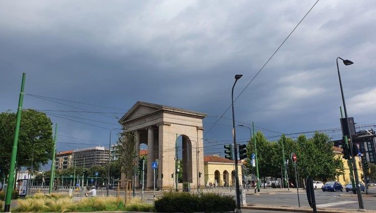 Maltempo, è allerta gialla per domenica: rischio forti temporali su Milano