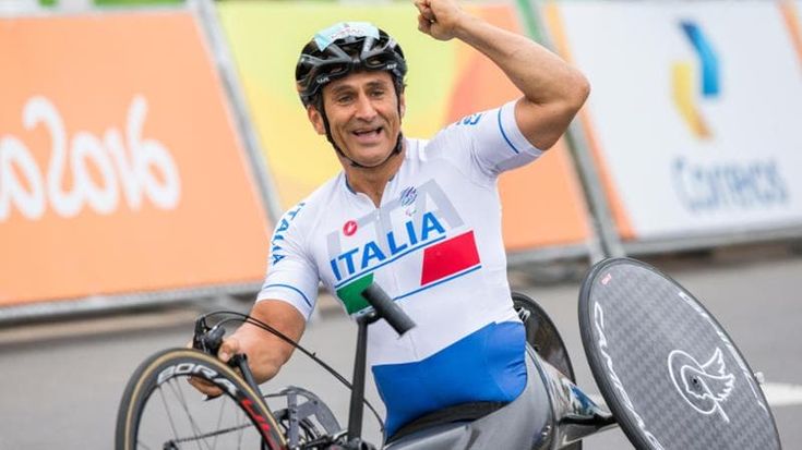L’ultima corsa di Zanardi, in migliaia a Padova per l’addio di domani