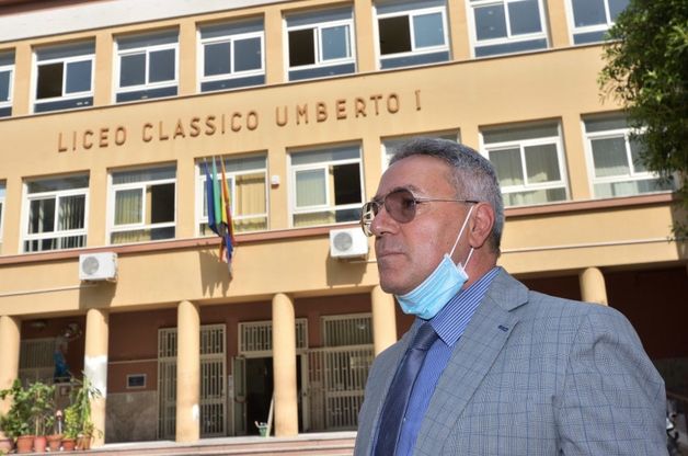 Viaggio nella scuola che riparte: il liceo Umberto "dimezzato"