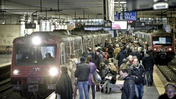 Circumvesuviana, ancora disagi. I collegamenti con la provincia sono in ginocchio. E scoppia la polemica