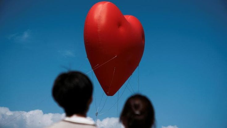 Russia, al posto di San Valentino una festa dell’amicizia: “È una tradizione importata dall’occidente”