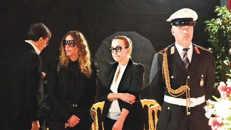 Pippo Baudo, lo scontro sull’eredità. L’avvocato di Dina Minna: “Diffida per Katia Ricciarelli”