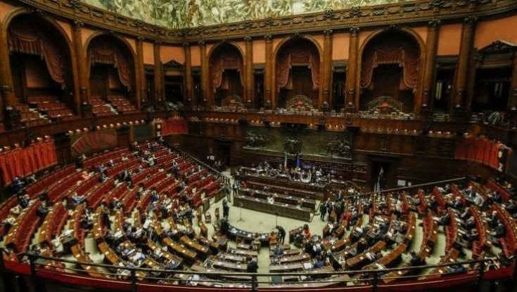 Dl Covid, ok definitivo della Camera. Approvata anche la norma "salva-Mediaset". Tutte le novità