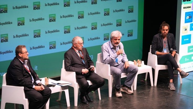 Ucraina, il generale Graziano: "Finite le puntate offensive russe, ma la guerra costerà ancora parecchio sangue"