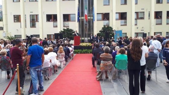 Fico: "Non posso più vivere in una città dove la camorra spara"