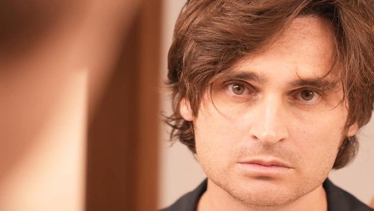 Sanremo 2023, Amadeus chiama il comico Angelo Duro: ecco chi è