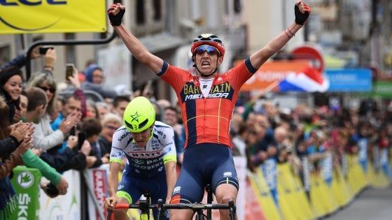 Ciclismo, Giro del Delfinato: Teuns vince seconda tappa e conquista la maglia di leader