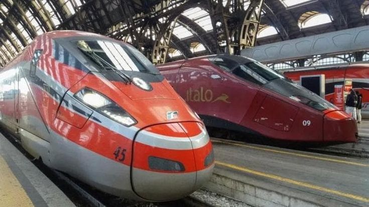 Alta Velocità in tilt, tra binario unico e ingorghi sulla linea. Trenitalia: "La circolazione non si è fermata, solo rallentata"