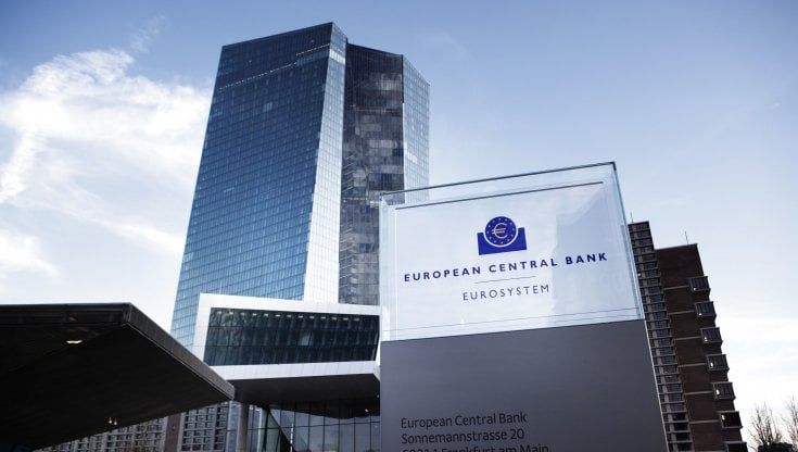 “Trasparente e agile nel cambio: con Eurst acquisti online e trading”