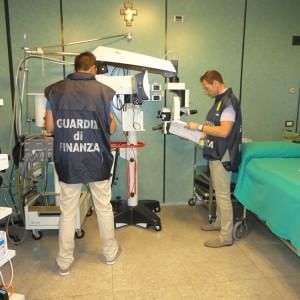 Gallarate, truffa milionaria sugli appalti nella Sanità: denunciati funzionari e manager