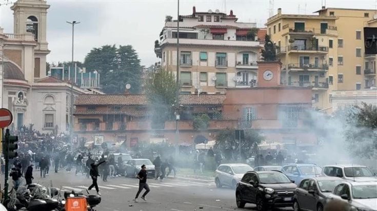 Ponte Milvio aspetta gli ultrà, i commercianti: “Alle 20 chiudiamo tutto”