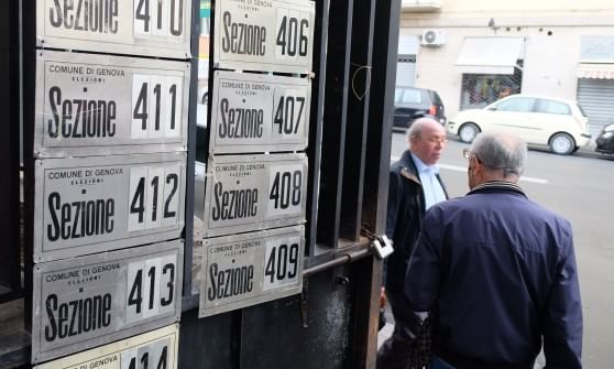 Seimila tessere elettorali rilasciate in un giorno a Genova