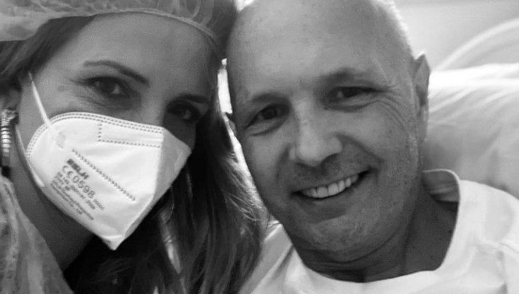 Mihajlovic, la prima foto dopo il ricovero. La moglie Arianna: "Sei un leone dal cuore tenero"