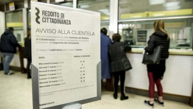 Novarese, reddito di cittadinanza falso: 78 persone denunciate rischiano da 2 a 6 anni di carcere