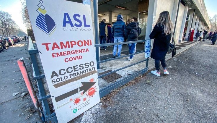 Covid, il Piemonte “vede” il picco: “Ma ancora due settimane critiche” 