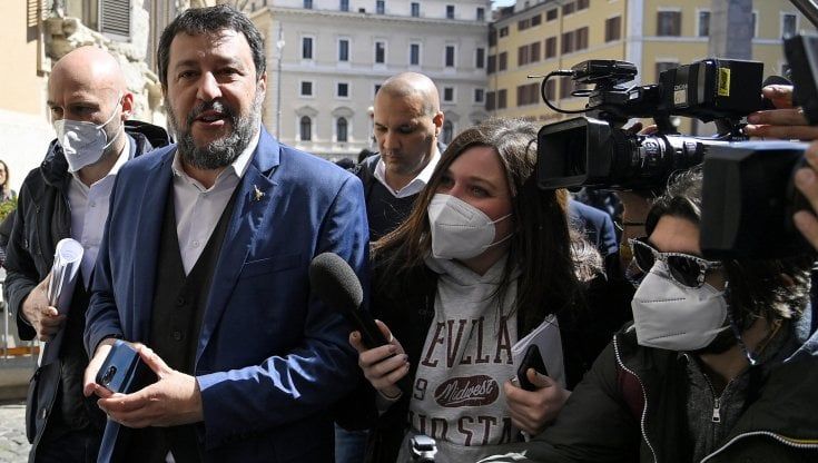 Salvini e l’invito a Mosca per incontrare Lavrov: “Basta armi a Kiev”