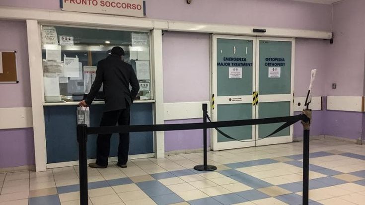Lite nel reparto psichiatria al Fatebenefratelli tra due pazienti: pugni e calci, uno è gravissimo