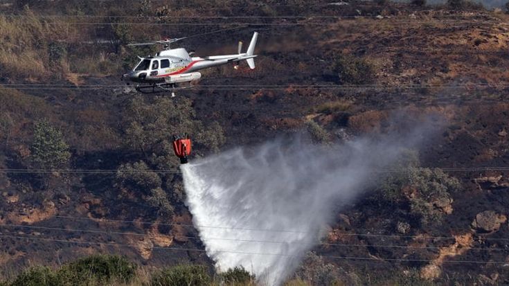 Sicilia ostaggio dei roghi, oltre settecento in 48 ore. Cinque riserve sfregiate