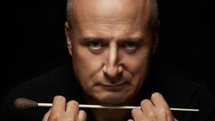 Paavo Järvi torna in Italia: “Dirigo il dramma di una storia che si ripete”