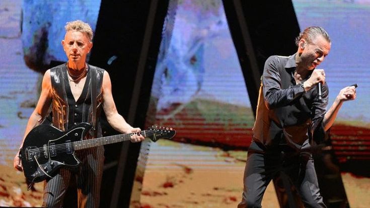 I Depeche Mode infiammano Roma, all’Olimpico una celebrazione della vita in ricordo di Andy Fletcher