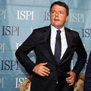Migranti, Renzi: "Tra noi e la Lega un abisso, ma basta farli venire tutti qua"