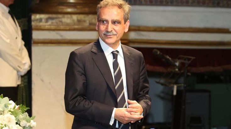 Luigi Lovaglio, dalle scalate all’arte dell’arrocco: le sette vite dell’ad di Mps