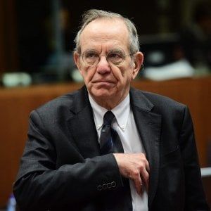 Manovra: più risparmi per manager e famiglie, ai pensionati massimo 500 euro