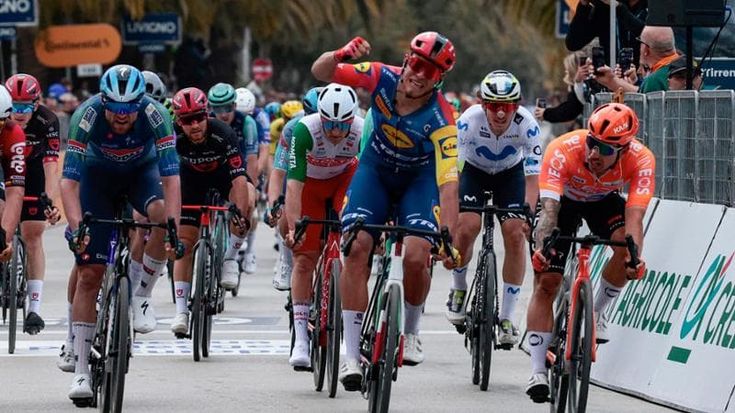 Del Toro vince la Tirreno-Adriatico, nell’ultima tappa sprint regale di Milan