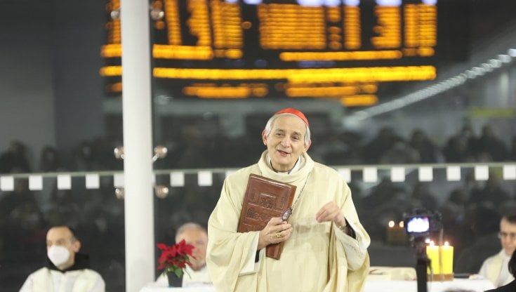 L'omelia di Natale del vescovo Zuppi: "Facciamo posto agli stranieri: ce n'è tanto"