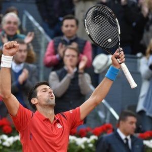 Tennis: Djokovic re di Madrid, Murray si arrende in tre set