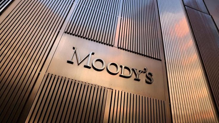 Moody’s rialza il rating. Giorgetti: “Fiducia nell’Italia”. Meloni: “Premiato lavoro serio”