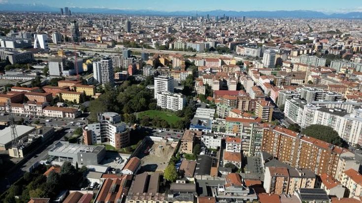 Mai più costruzioni in cortili e giardini: le regole per il futuro dell’urbanistica in città
