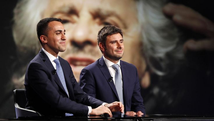 “Con noi o con Rousseau”. L'ultima offerta dei governisti a Di Battista