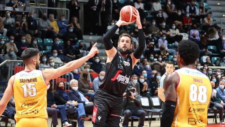 Basket, Nazionale: Sacchetti lascia fuori Belinelli