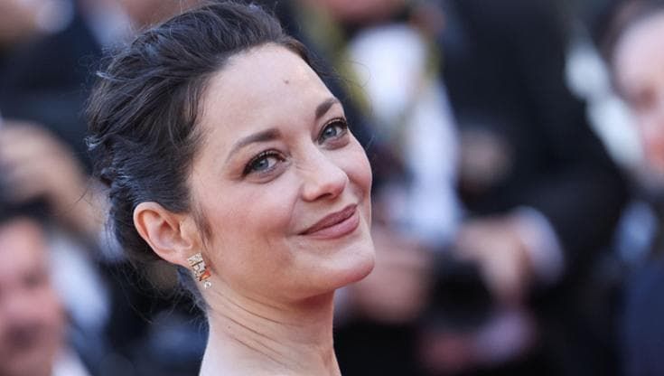 Marion Cotillard a Cannes: “Karma è un atto d’amore, il mio ex marito ha scritto il ruolo per me”