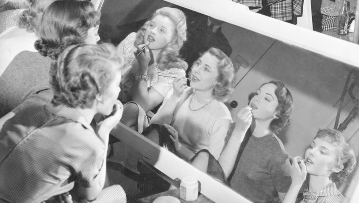 Storia del rossetto, il trucco simbolo dell'emancipazione femminile