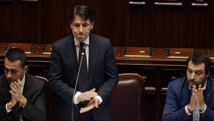Su Conte e migranti, governo ancora in luna di miele con il Paese