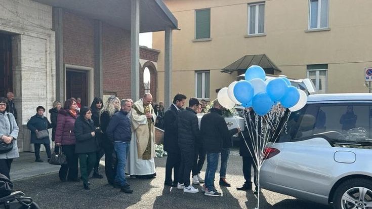 Pessione in lacrime per il piccolo Riccardo: “Il filo che ci lega rimarrà per sempre”