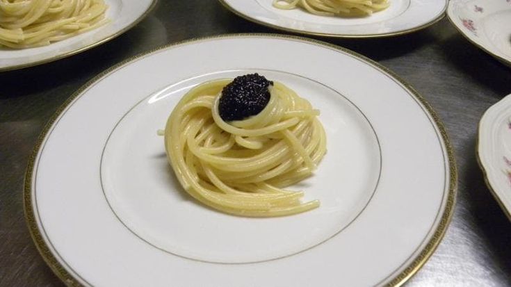 La ricetta segreta del caviale ferrarese: dagli Este al romanzo di Bassani, ecco la sua rinascita