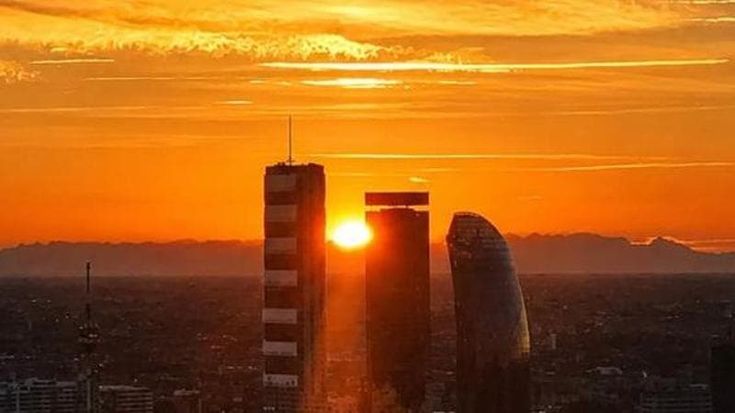 Cosa fare a Milano oggi 21 giugno: Belvedere Experience a Palazzo Lombardia e la Festa della Musica