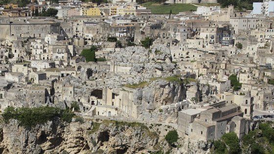 Donne, cavalieri, armi e amori:  itinerari di ottobre a spasso per l’Italia