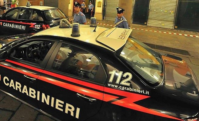 Palermo, spedizione punitiva allo Zen:<br />gambizzati marito, moglie e figlia