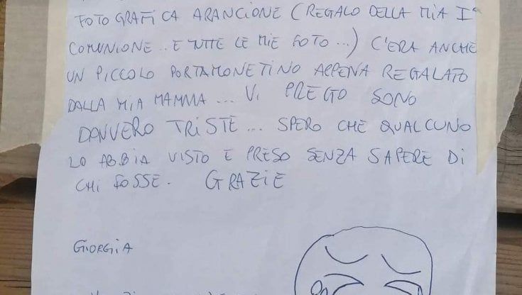 "Nello zaino avevo tutti i miei ricordi, se me lo restituite vi offro un gelato": in Salento il commovente appello di una bambina